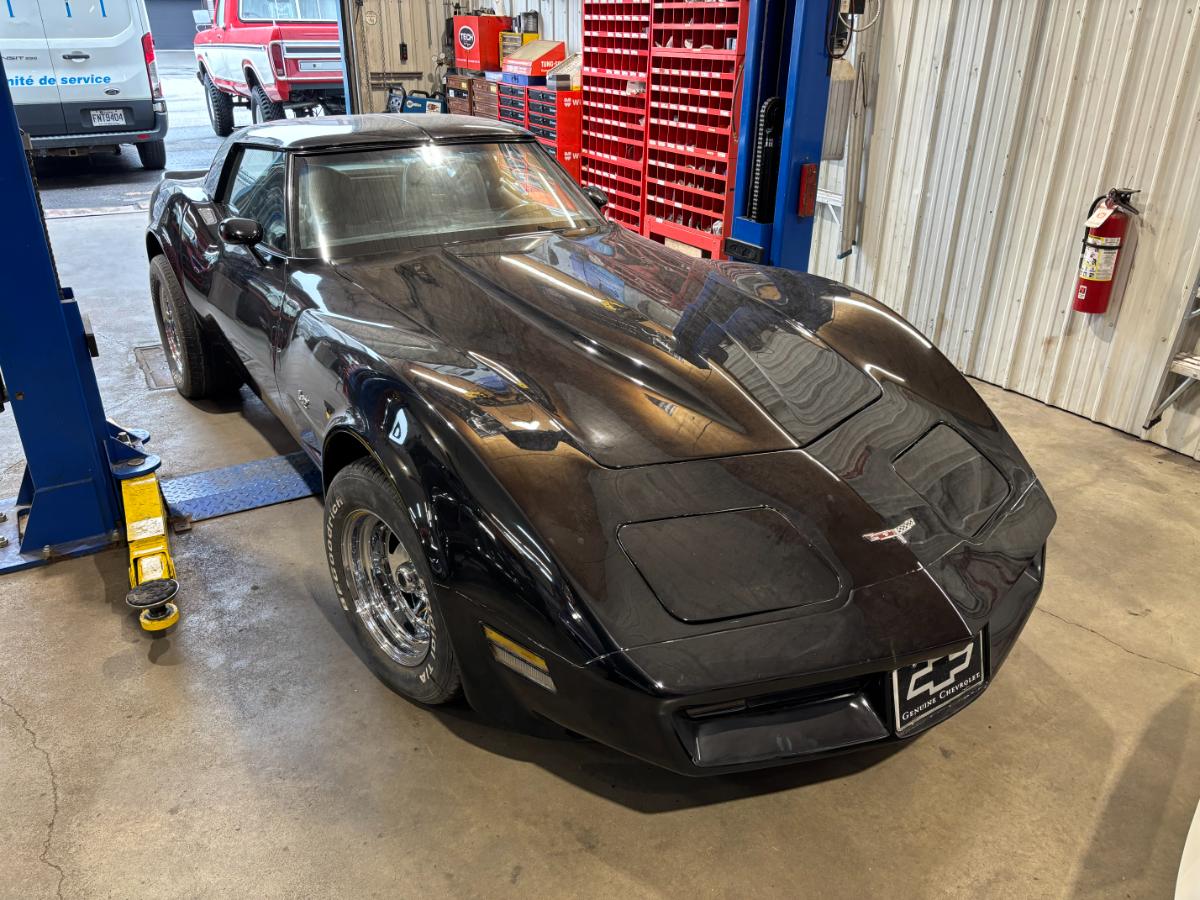 CORVETTE 1980