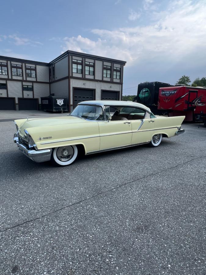 LINCOLN PREMIER LANDAU 1957 - Fitzback Garage
