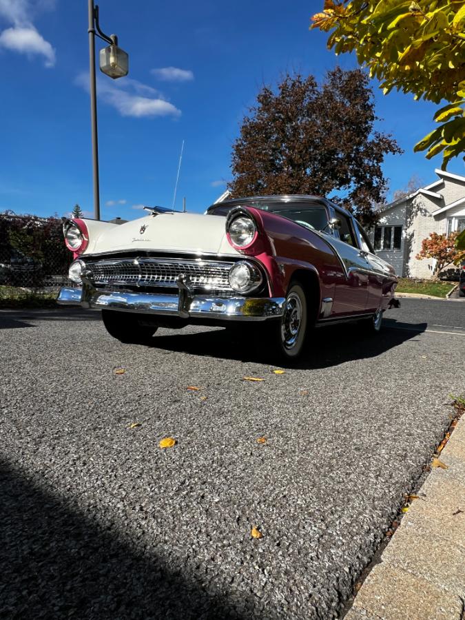 FORD FAIRLANE CROWN VICTORIA 1955