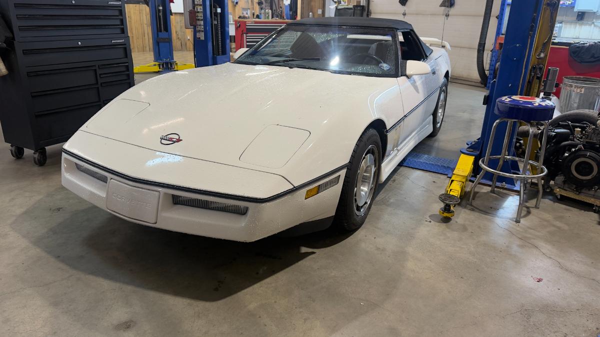 CORVETTE 1987